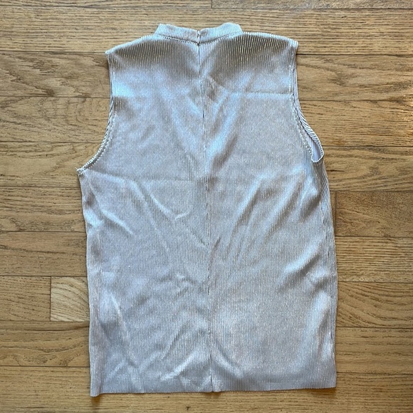 BB Dakota bellow top - Picture 10 of 11